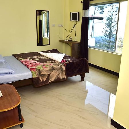 J R Mist Valley Inn Ooty Eksteriør bilde