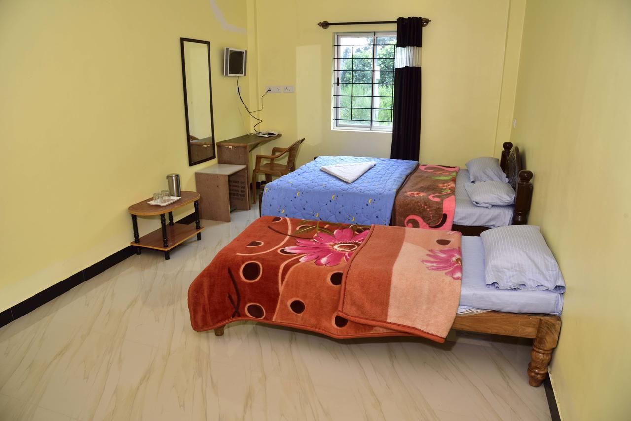 J R Mist Valley Inn Ooty Eksteriør bilde